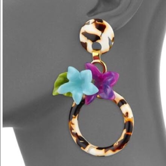 Lele Sadoughi Jewelry - LeLe Sadoughi Hibiscus Hoop Earrings Lele Sadoughi Jewelry - LeLe Sadoughi Hibiscus Hoop Earrings